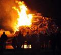 Thumbnail for article : Stay Safe Near Fireworks and Bonfires